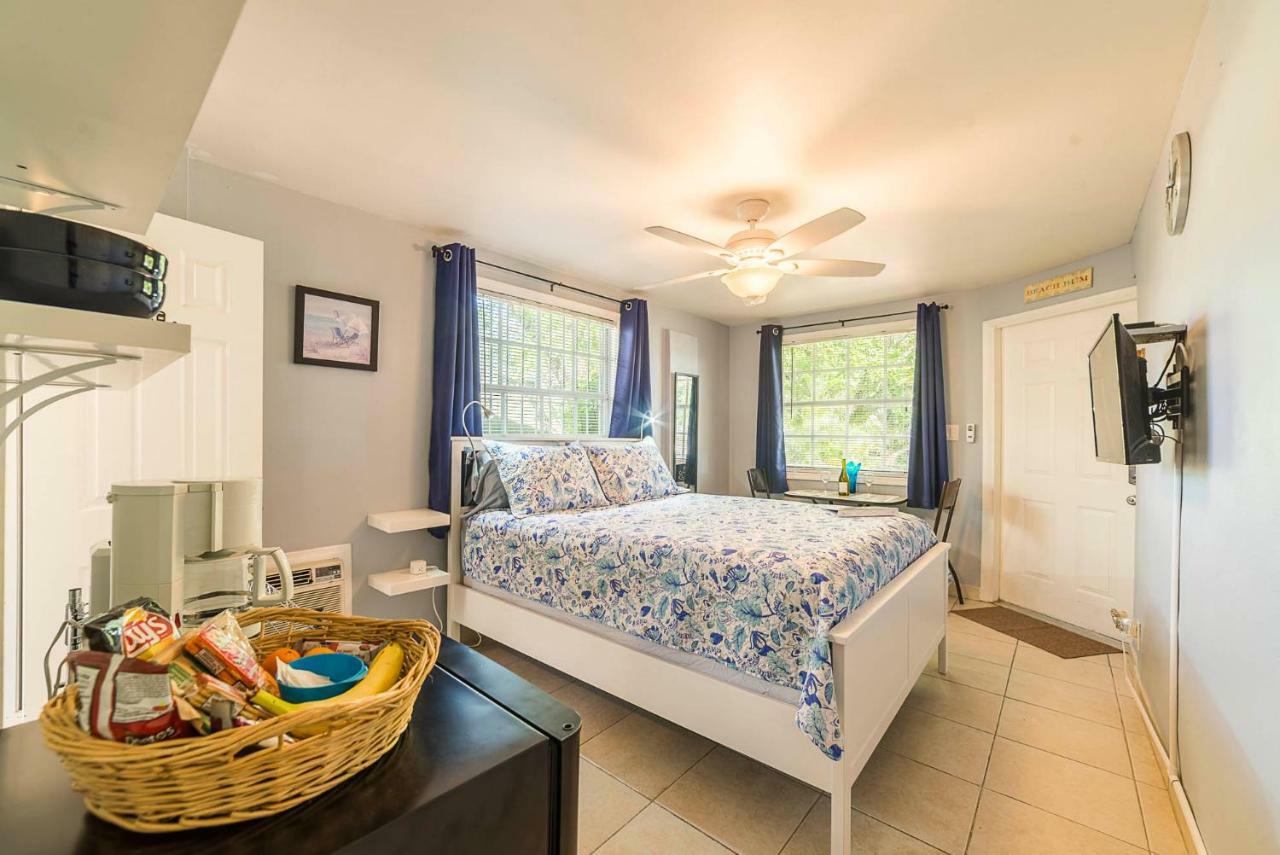 The Blue Door Inn Fort Lauderdale Buitenkant foto